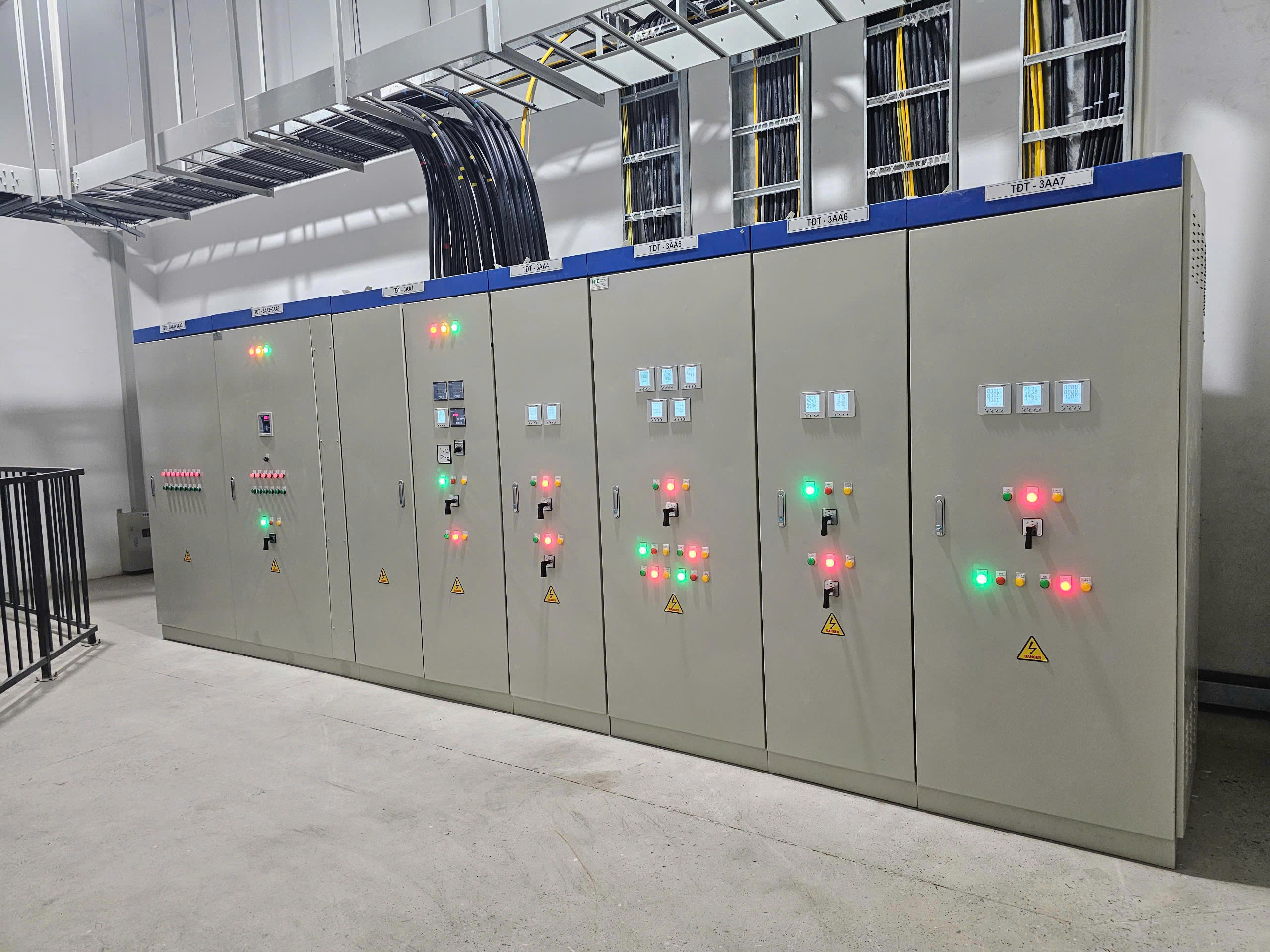 Tủ MSB 7 khoang